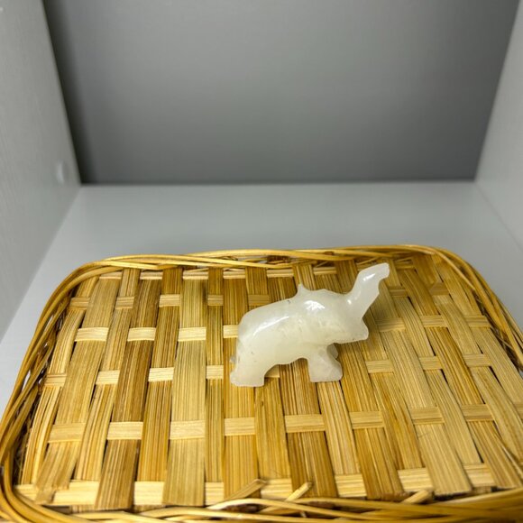 small elephant figurine made of quartz - Picture 2 of 5